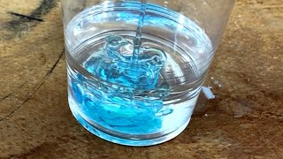 水の中にエポキシレジンを流すと、、、？