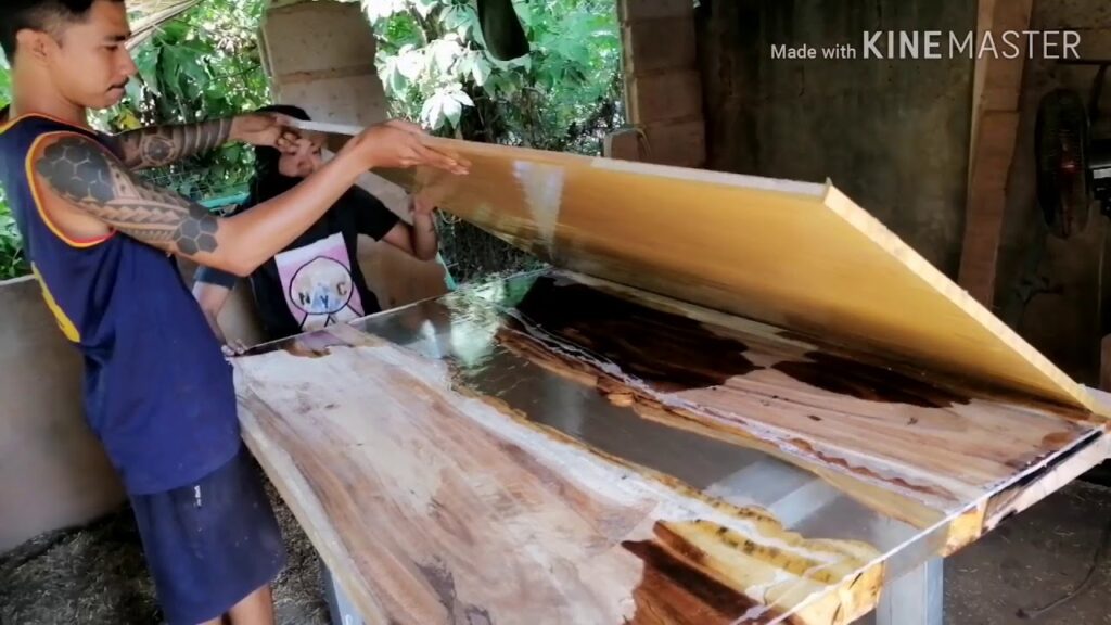 Epoxy resin river table smooke clear color