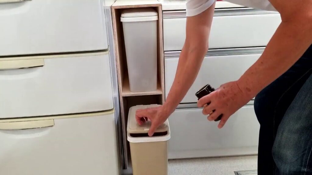 キッチンの隙間家具製作
