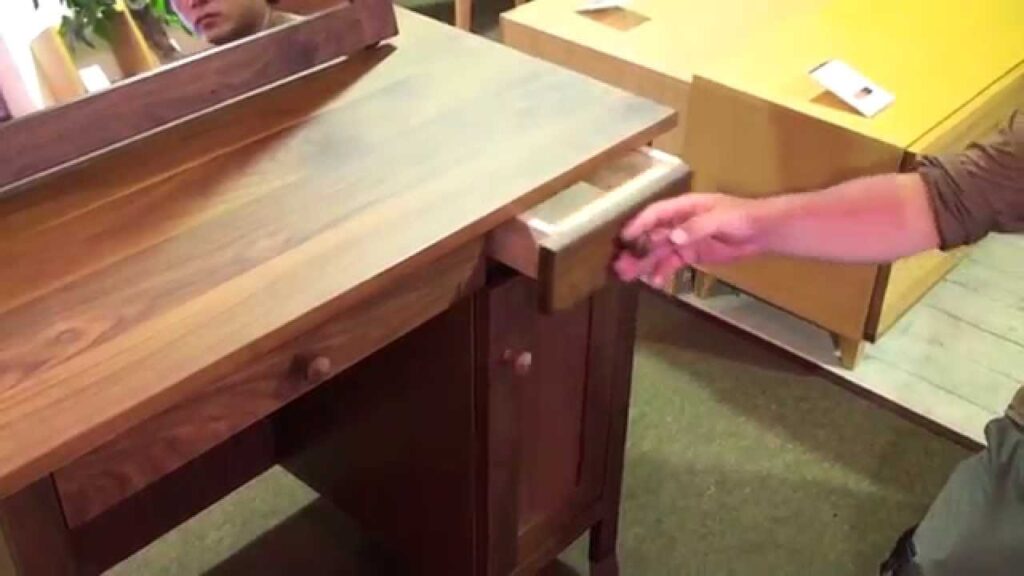 【デザイン家具.com】 高級家具 シンプルなデザインのドレッサー 無垢材