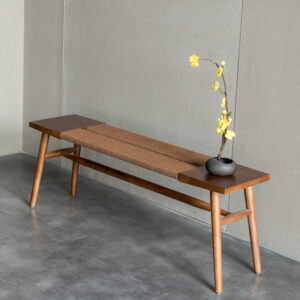 アジアンデザインの和風サイドテーブル 無垢材のコーヒーテーブル ディスプレイテーブル