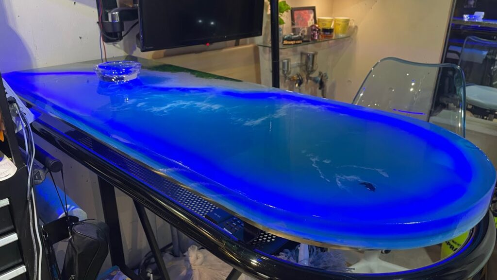 レジンテーブル　エポキシ樹脂　初めて作ってみました。